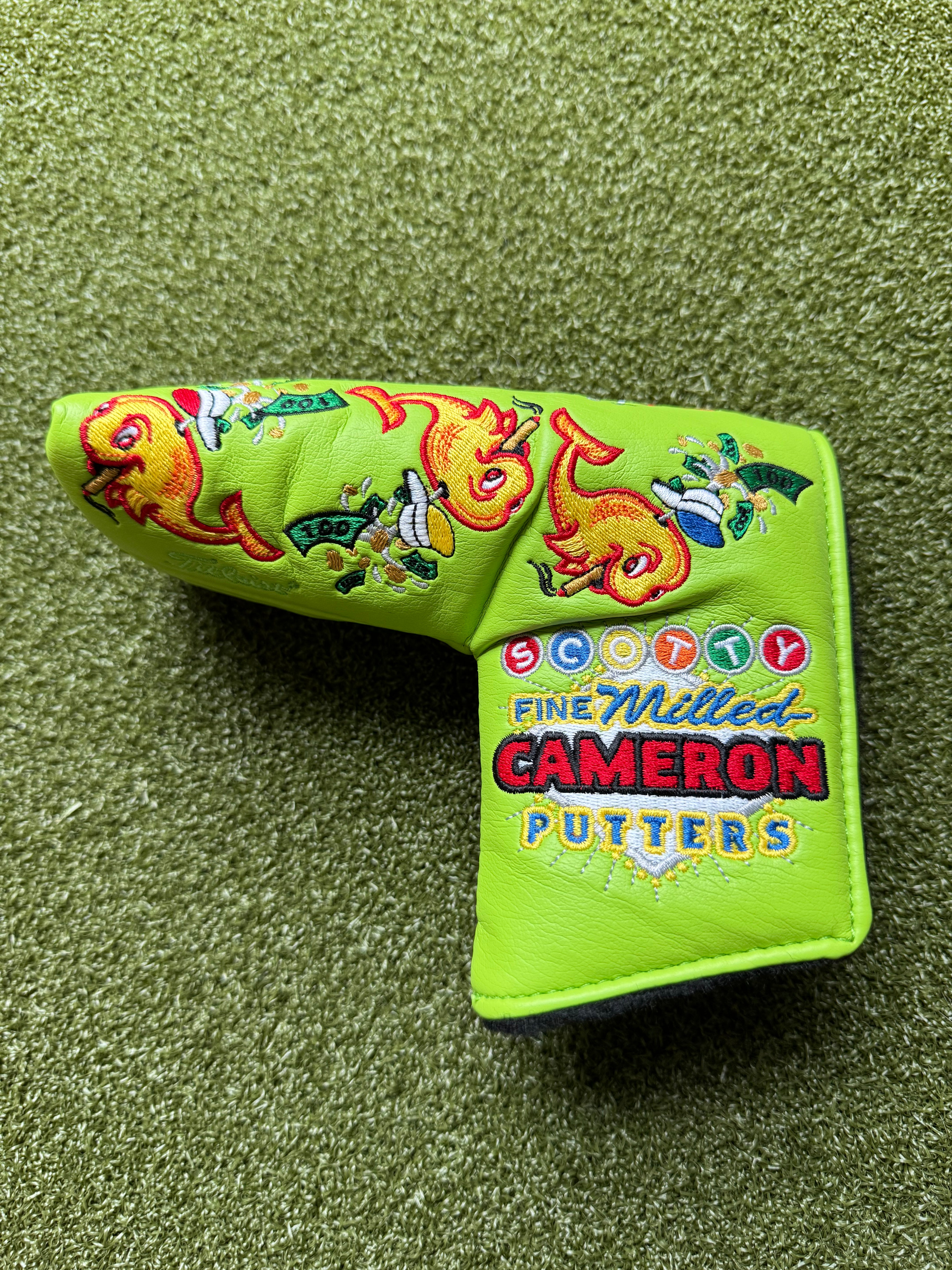 Scotty Cameron Black 2011 Las Vegas Whales Green Headcover Blade