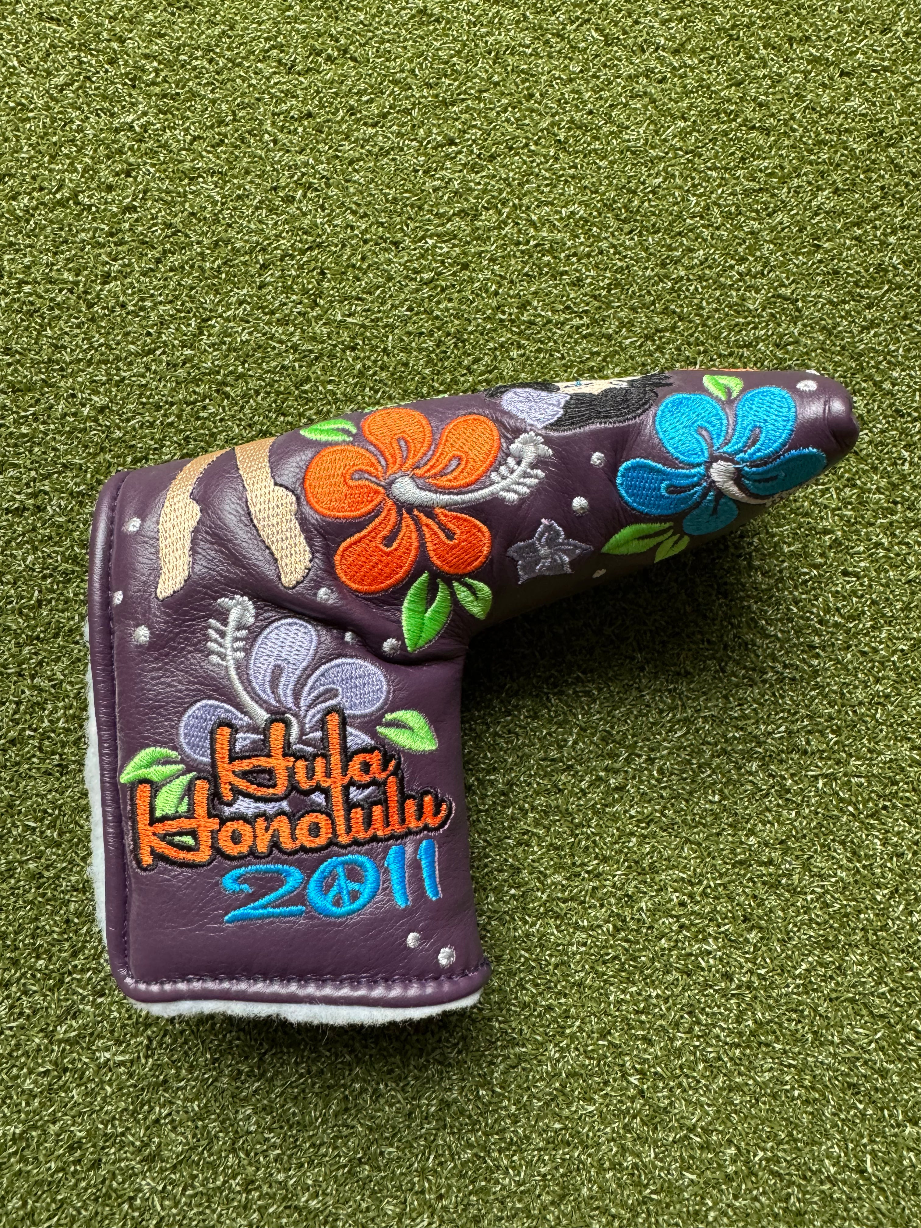Scotty Cameron 2011 Hula Headcover Blade Purple