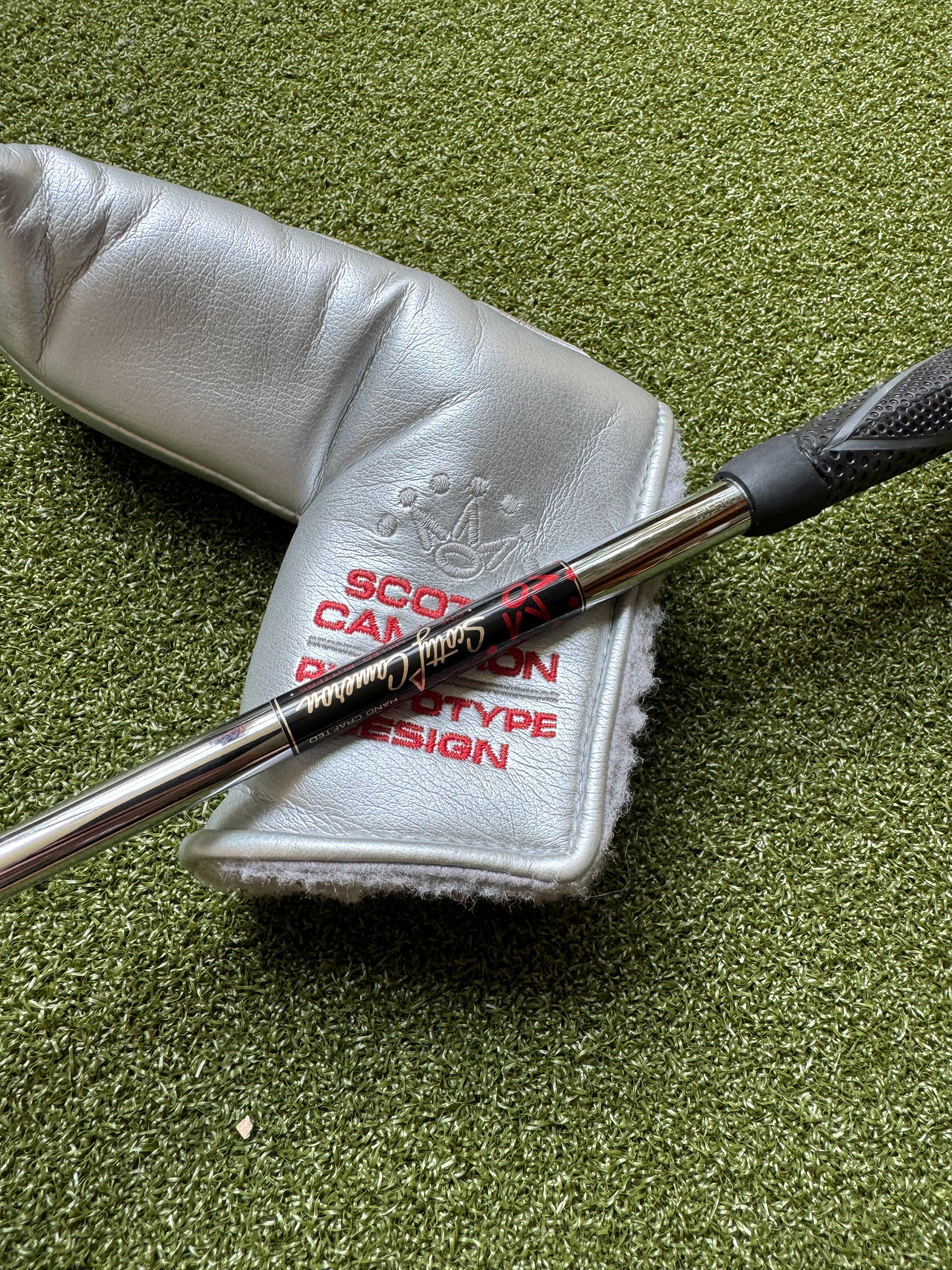 Scotty Cameron 2008 Holiday Buttonback Prototype 1.5