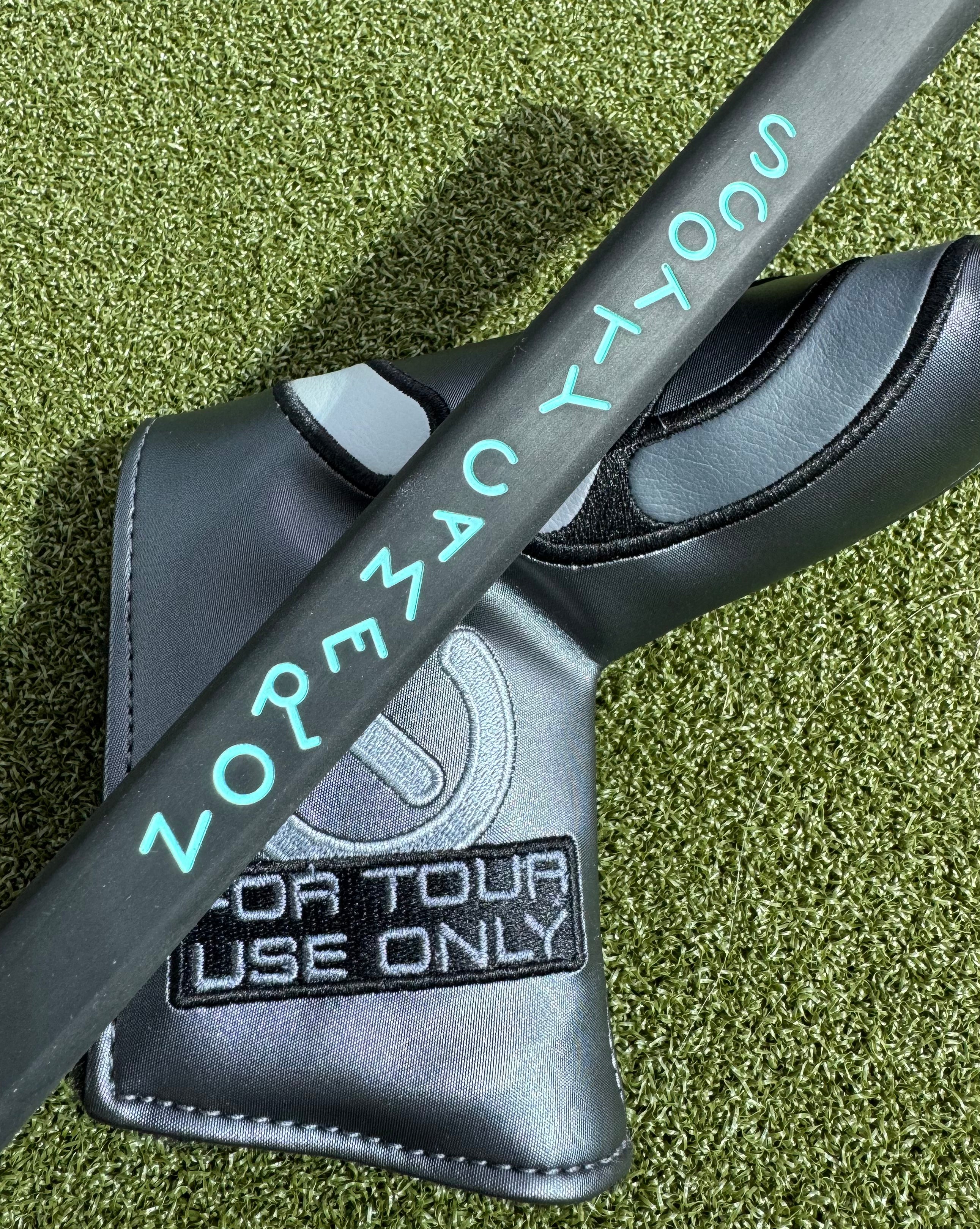 Timeless 2 Beached GSS W/ Large Blue Bombs & Rare GSS Sole Stamping