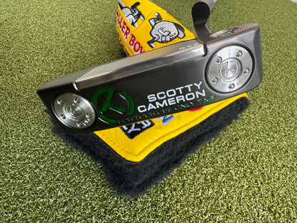 Brand New Black Tour Newport W/ GSS Insert & Green Bombs