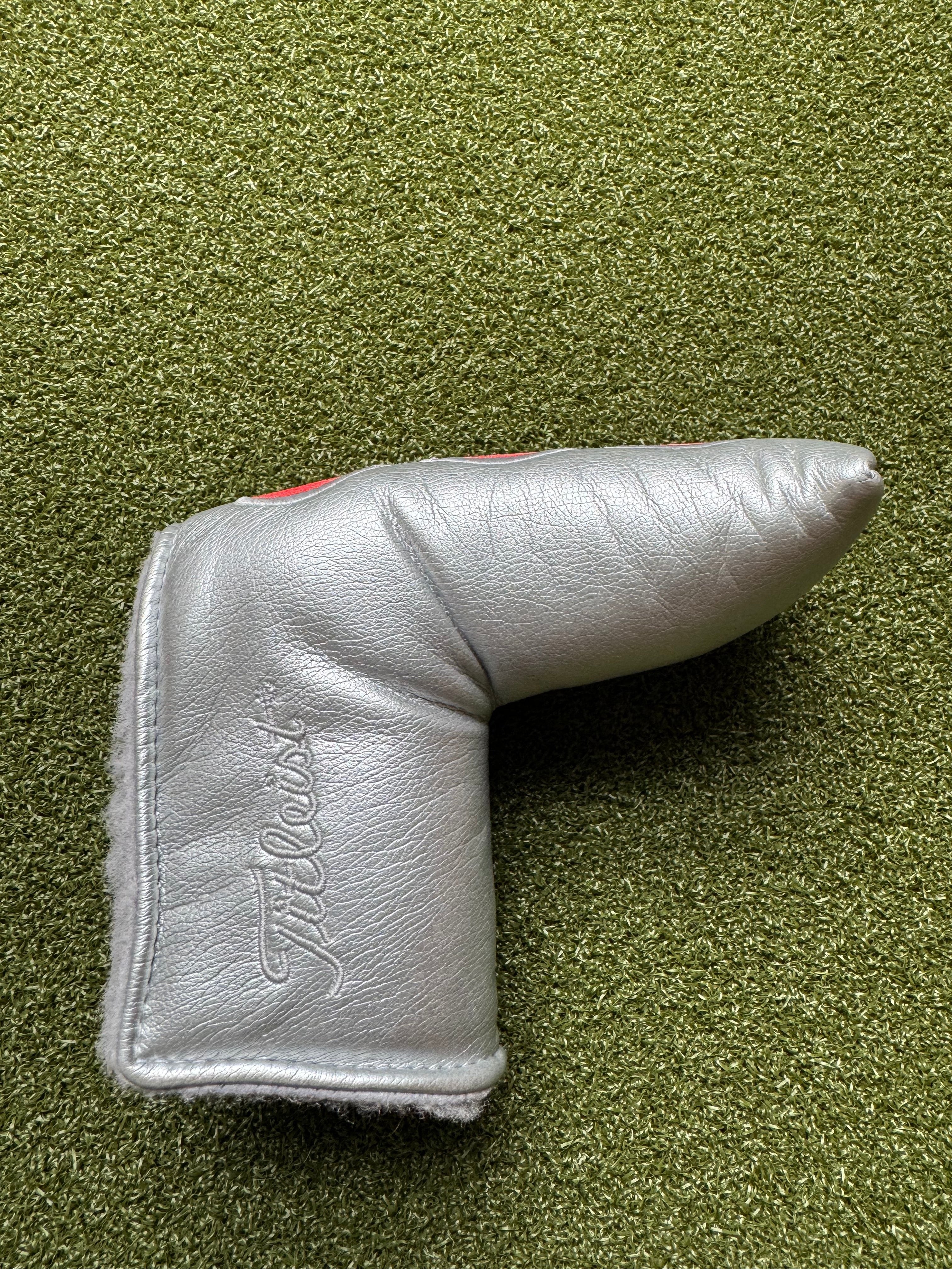 Scotty Cameron Studio Design Red Dots Headcover Blade