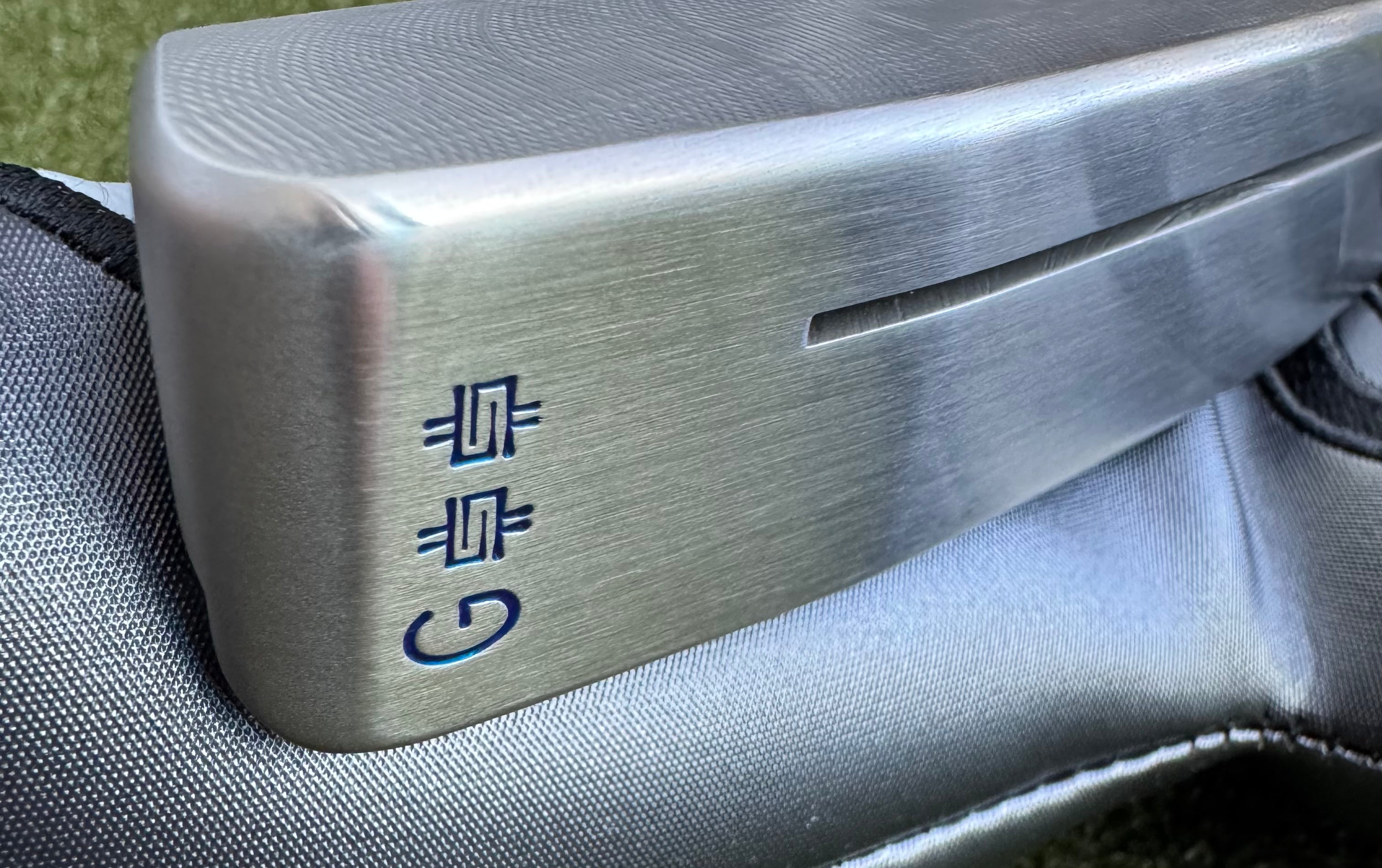 Timeless 2 Beached GSS W/ Large Blue Bombs & Rare GSS Sole Stamping